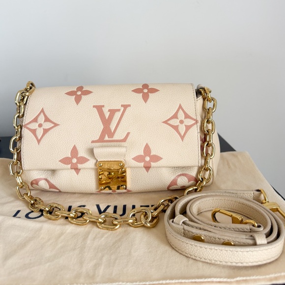 Louis Vuitton Favorite NM Crème Rose Trianon Crossbody Bag - Picture 1 of 15